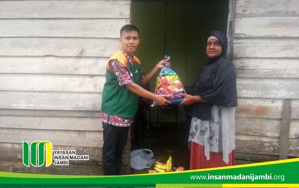 Menebar keberkahan di Jumat berkah