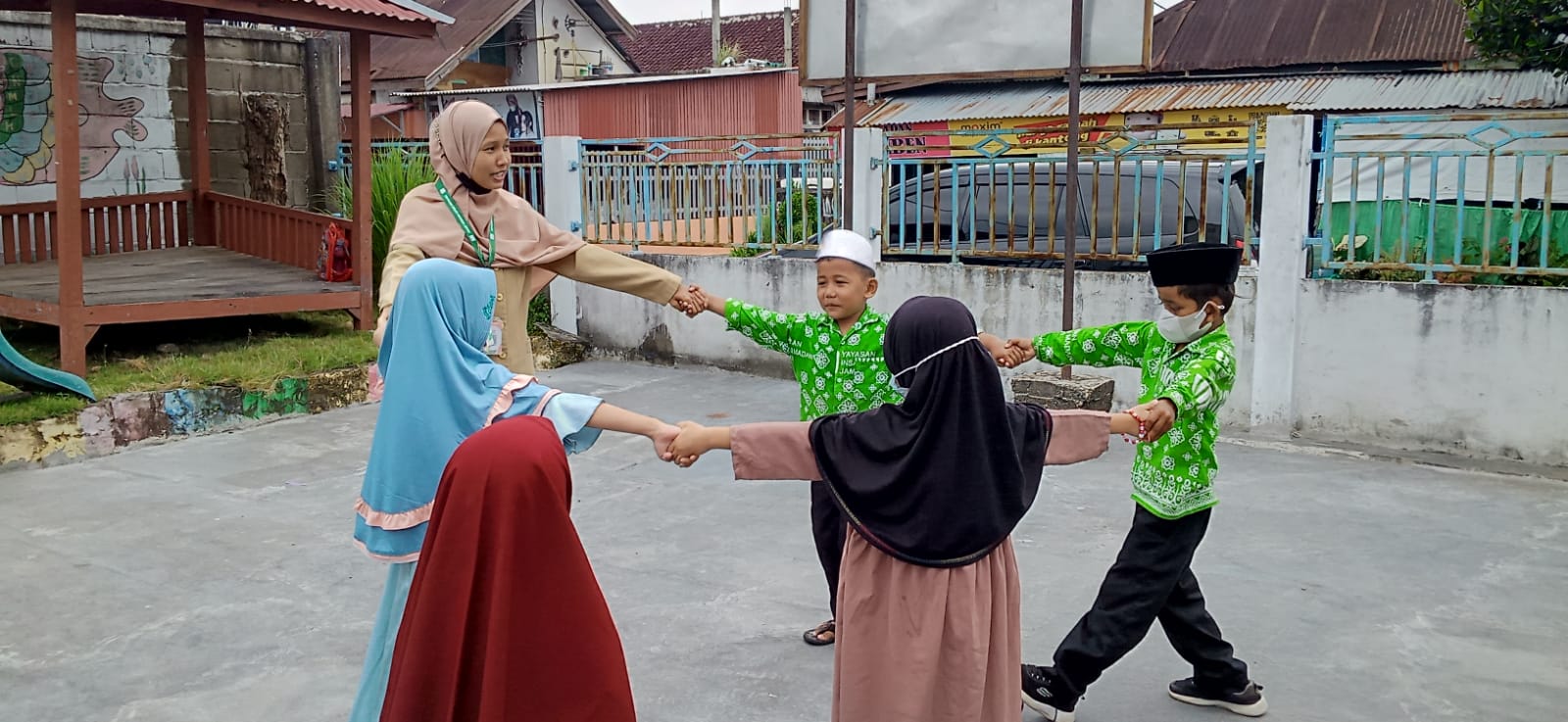 kebahagiaan dan kegembiraan siswa ra