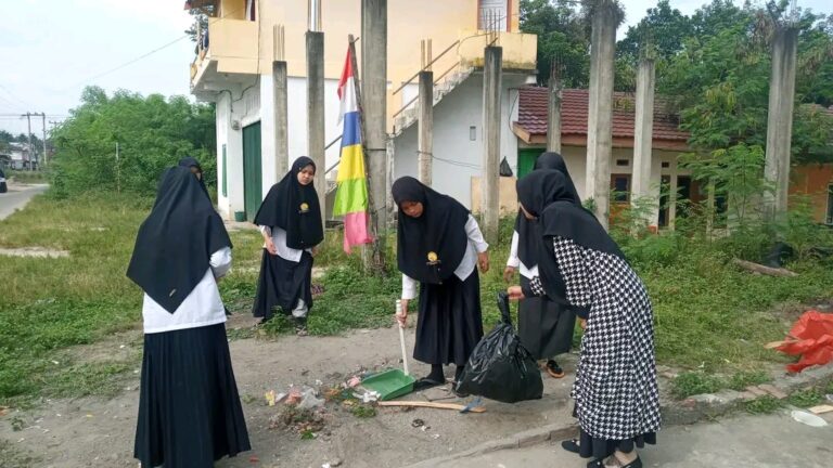 Ciptakan Lingkungan Sekolah Yang Bersih Dengan Clean Day