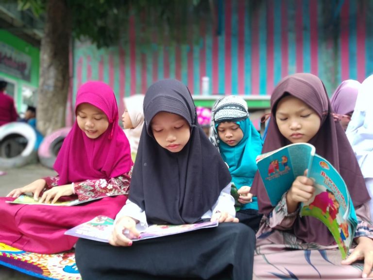 Reading Day di SD Insan Madani Jambi