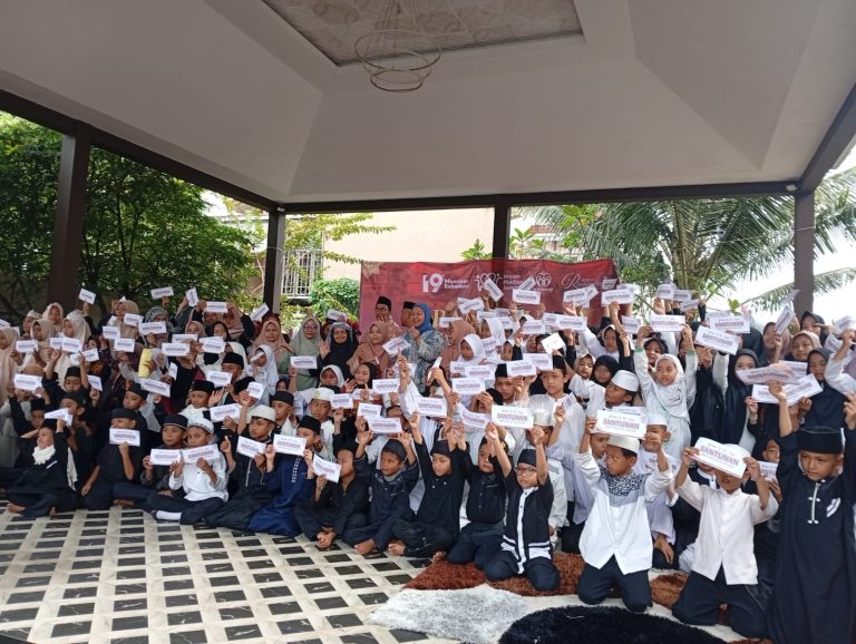 laz insan madani santuni ratusan anak